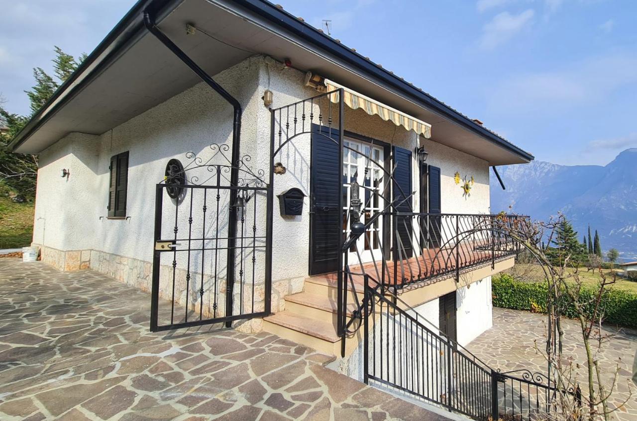 Country House Casa Marisa Garden And Lake View By Garda Domus Mea Tremosine Buitenkant foto